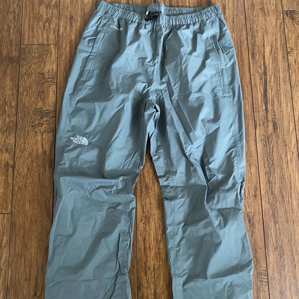 The North Face HyVent 2.5L